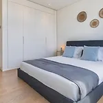Lejlighed Modern 2bdr With Garage By Lovelystay *