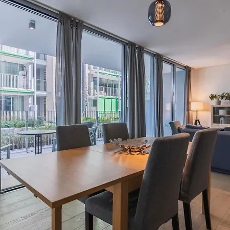 Lejlighed Modern 2bdr With Garage By Lovelystay *