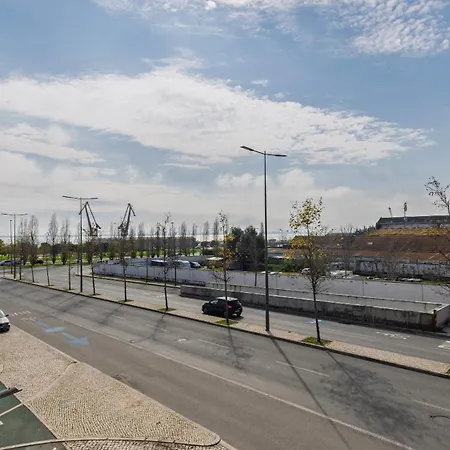 Modern 2bdr With Garage By Lovelystay Appartement Lissabon