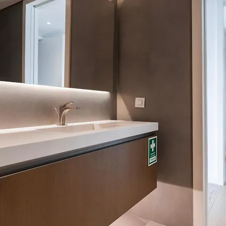 公寓 Modern 2bdr With Garage By Lovelystay *