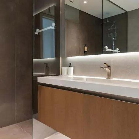 Modern 2bdr With Garage By Lovelystay Appartement